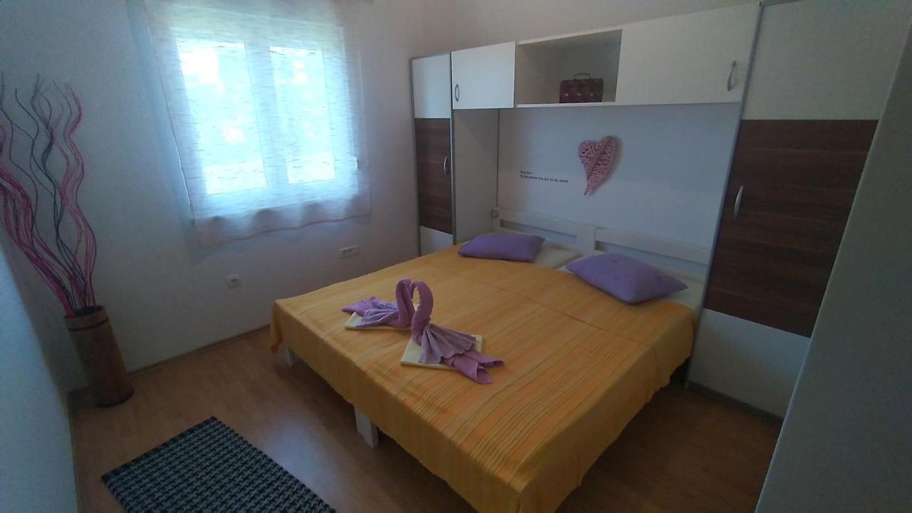 Apartman Ana プーラ エクステリア 写真